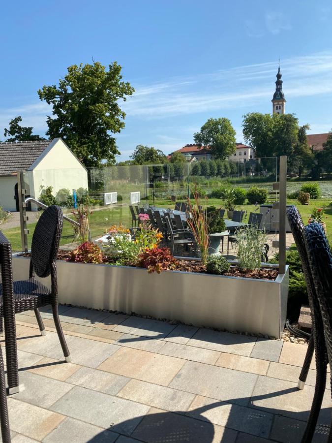 Hotel Prinz Albrecht Neuzelle Bagian luar foto