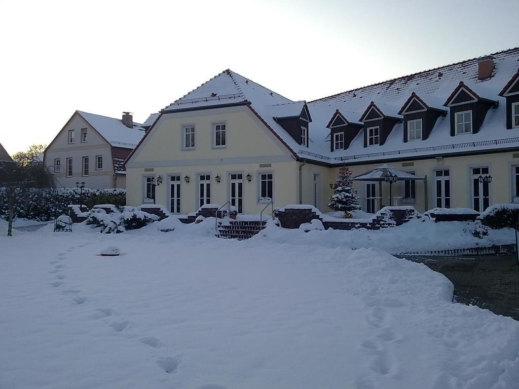 Hotel Prinz Albrecht Neuzelle Bagian luar foto